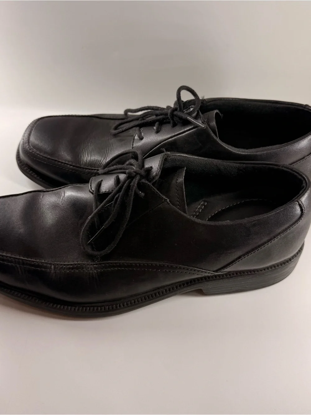 Size 8 Men - Bostonian Lites Men’s Black Leather Dress Shoes